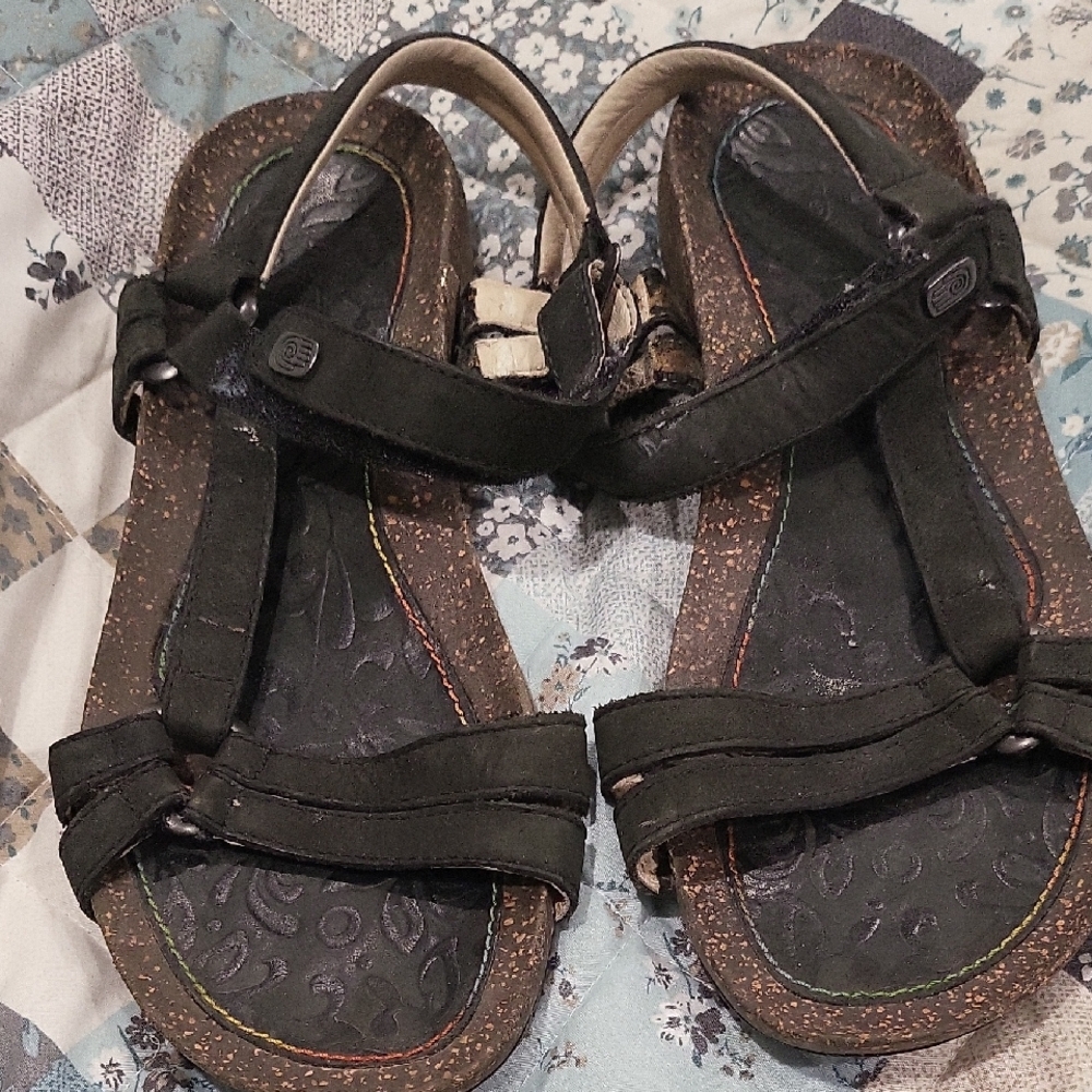 Stylish Black Sandals for Women